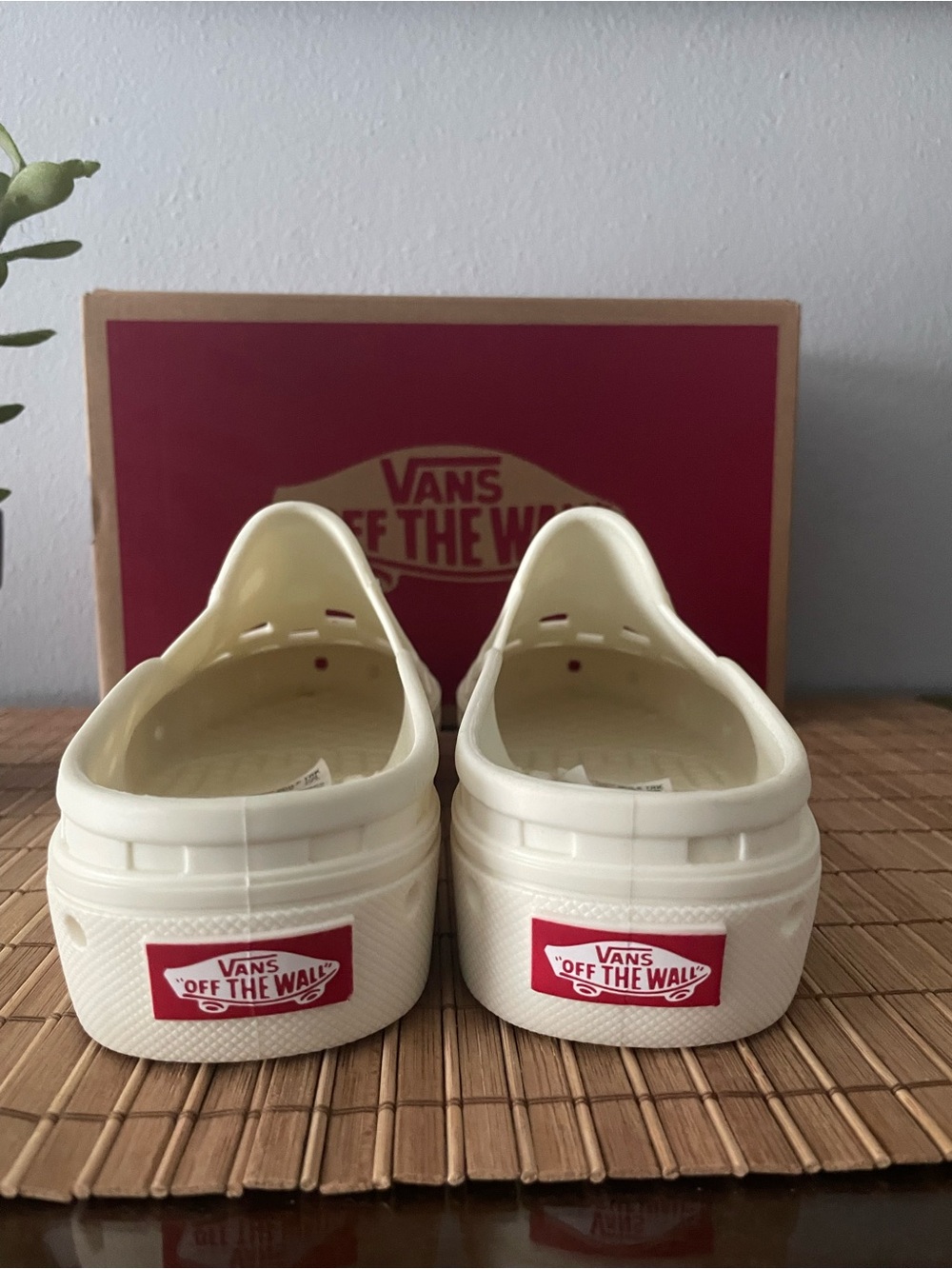 VANS Slip-On Mule TRK Unisex Water Sandal Shoes 🌊 W5.5/M4 Off White Marshmallow - Picture 5 of 9